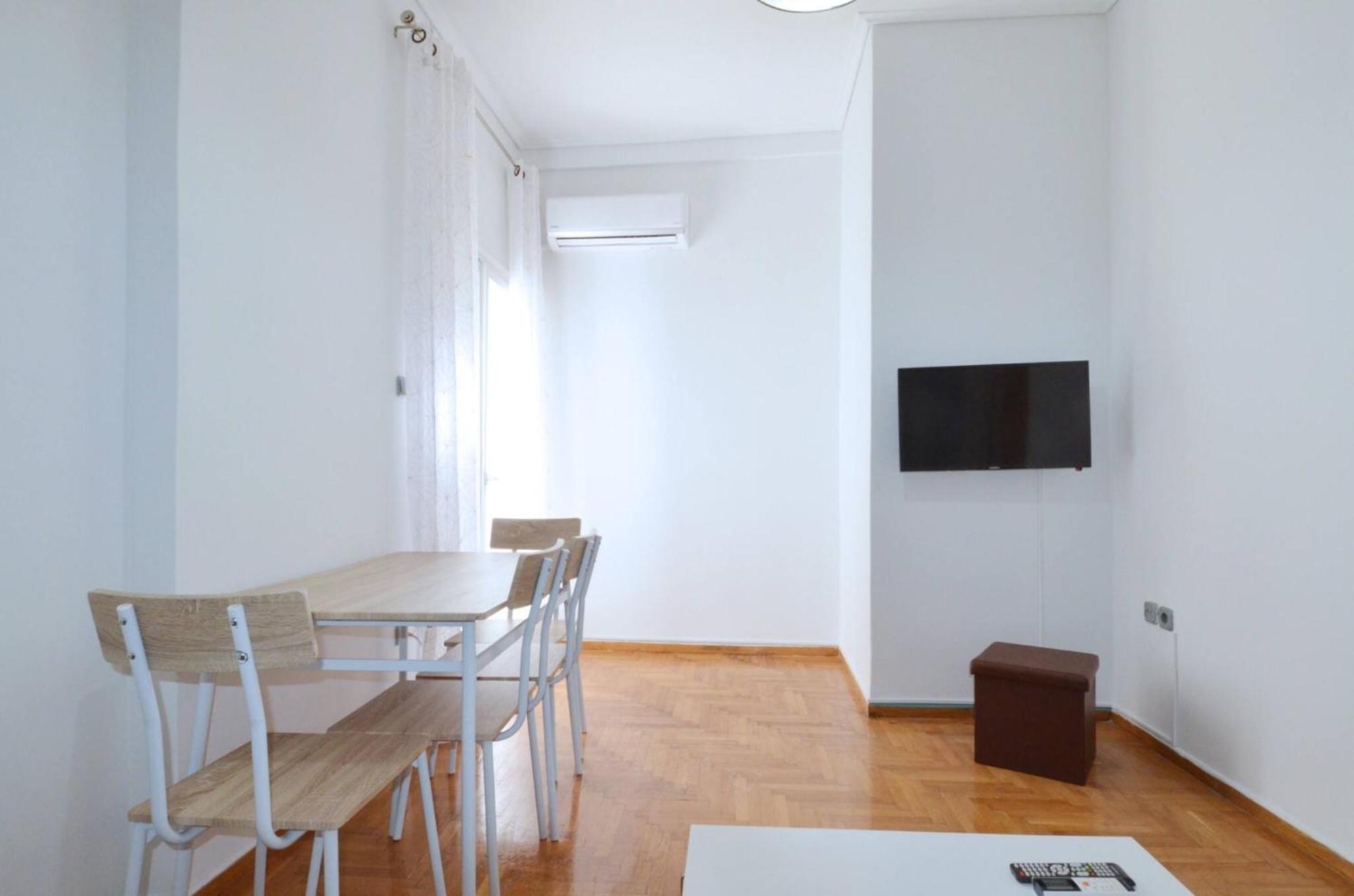 A Cozy Minimal Apartment At Koukaki, Dimitrako... Atenas Exterior foto
